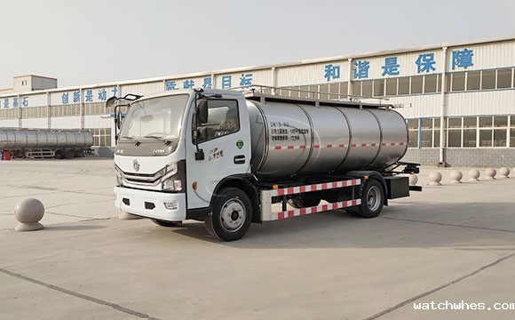 东风鲜奶运输车