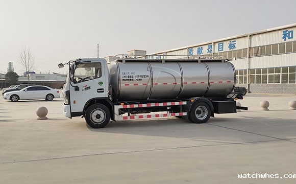 东风鲜奶运输车