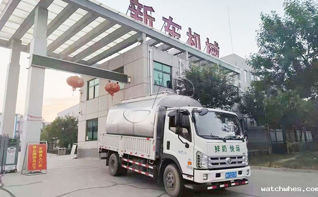 我公司11m³鲜奶保温运输罐发往河南焦作