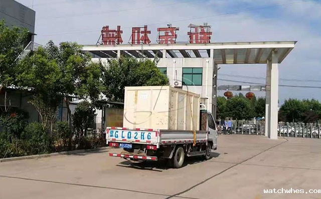 我公司发往斯里兰卡的1吨制冷罐下午发货