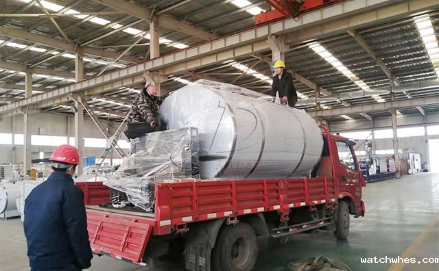 山西客户订购的6吨鲜奶制冷罐安排发货