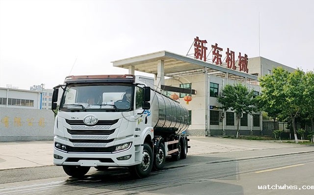 浙江前四后六20吨鲜奶运输专用车顺利交付