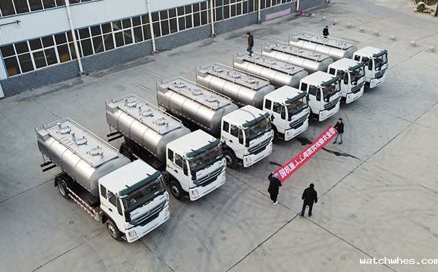 我公司出口非洲7台鲜奶运输车交车仪式顺利举行