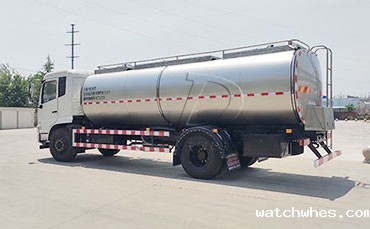 卡车司机四面楚歌，货运行业何去何从？