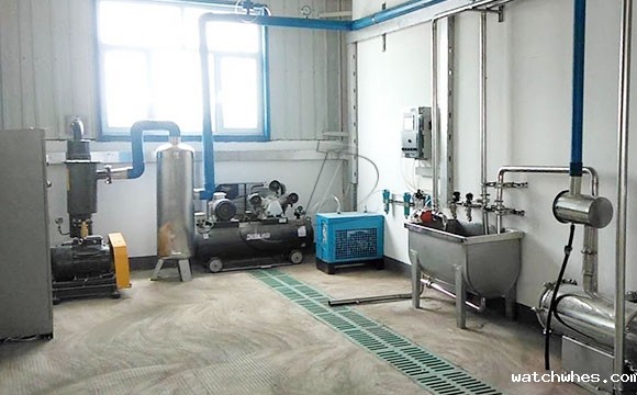 并列式奶牛<a href=/ target=_blank class=infotextkey>挤奶机</a>