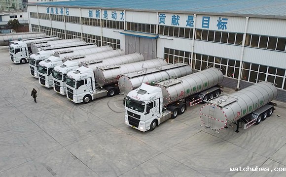 <a href=http://xnc.xdqj.com/xnc/ target=_blank class=infotextkey>半挂<a href=/ target=_blank class=infotextkey>奶罐车</a></a>