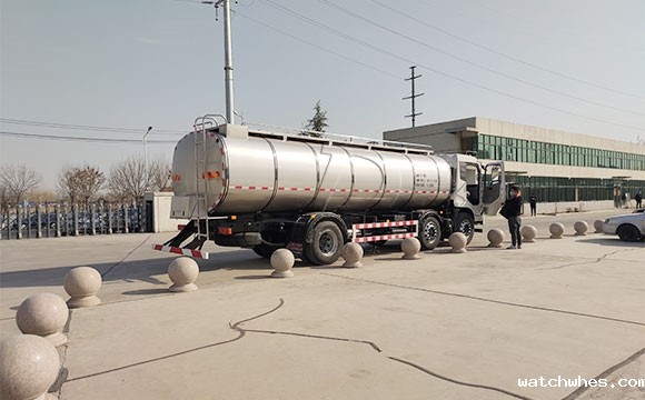 一体液奶运输罐车