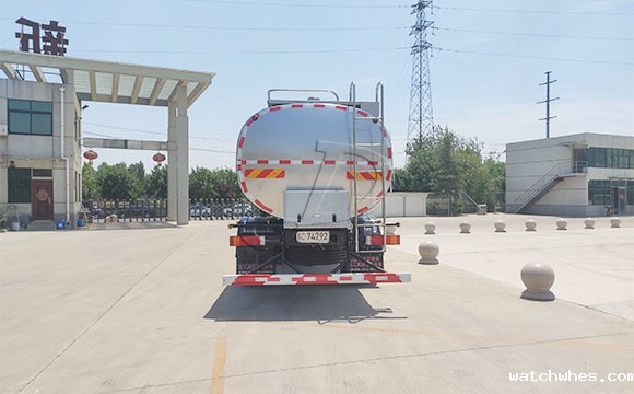车罐一体鲜奶运输车
