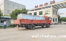 山东老客户订购的10方不锈钢储奶运输罐发货现场