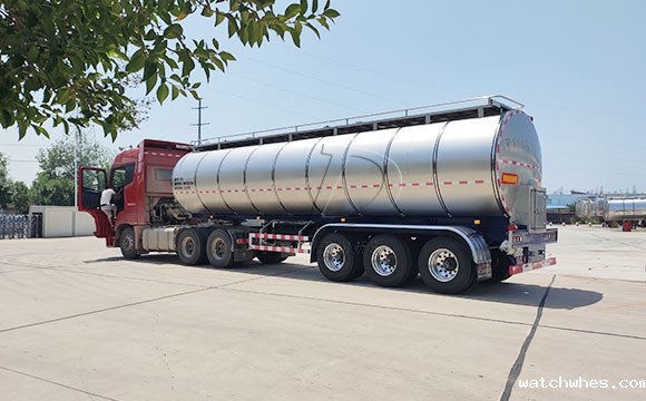 鲜奶冷藏保温运输车