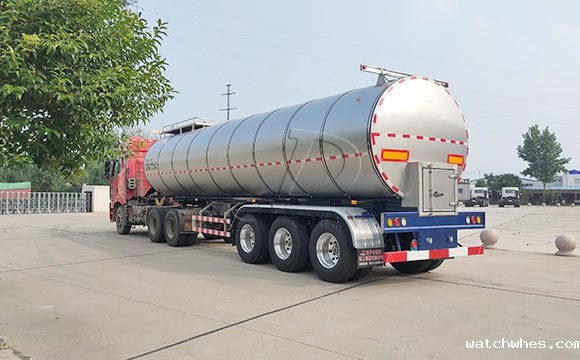 34吨牛奶运输物流车