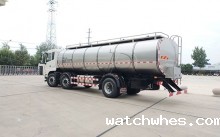 我公司16吨一体式鲜奶拉运罐车顺利发往河南周口