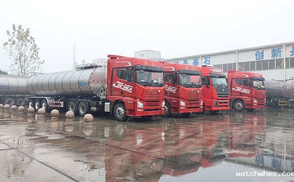 35吨鲜奶半挂运输车