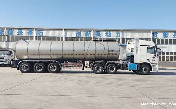 半挂鲜奶运输专用车