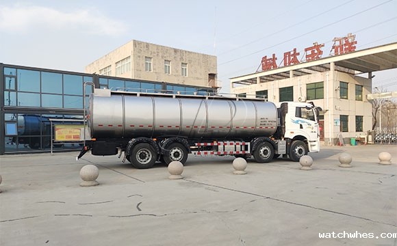 牛奶运输车