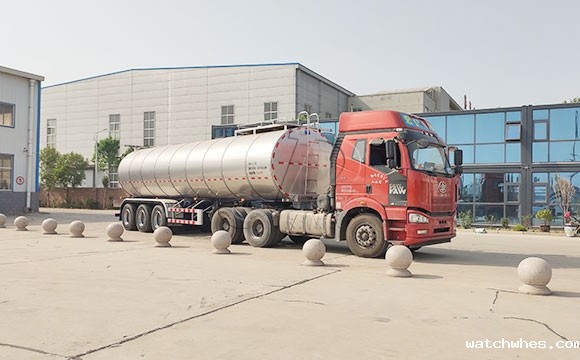 鲜奶运输半挂车
