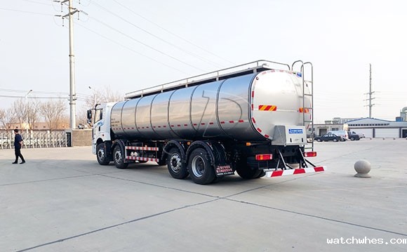 牛奶运输车