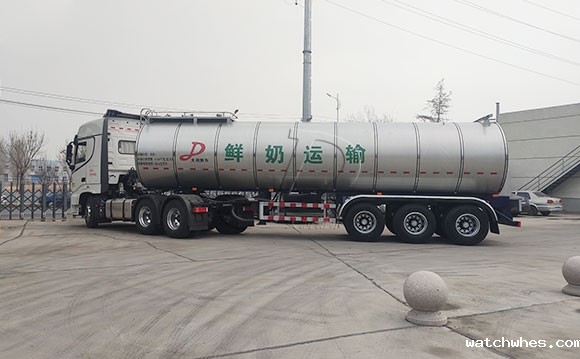 半挂奶罐车