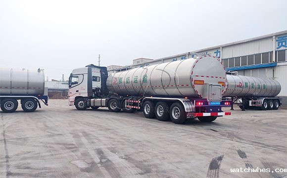 半挂奶罐车
