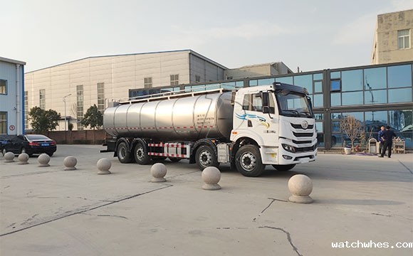 牛奶运输车