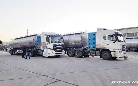 半挂奶罐车