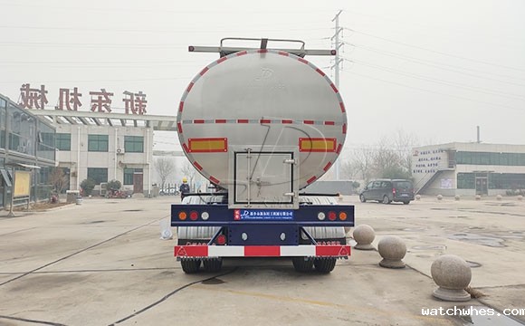 鲜奶运输半挂车