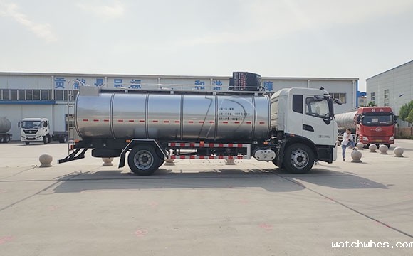 车罐一天鲜奶运输车