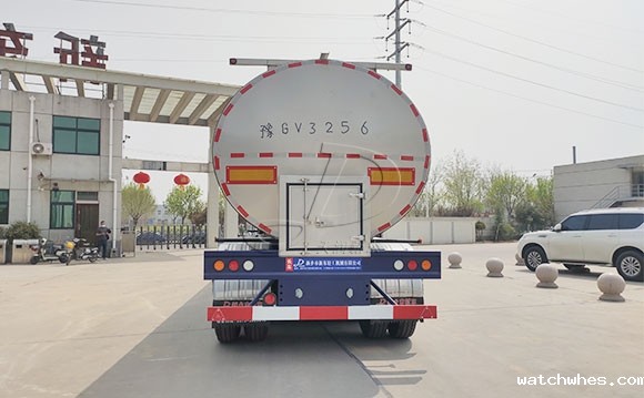 半挂奶罐车