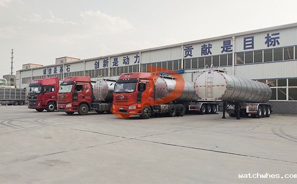 半挂奶罐车