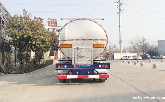 半挂奶罐车