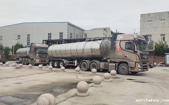 半挂奶罐车