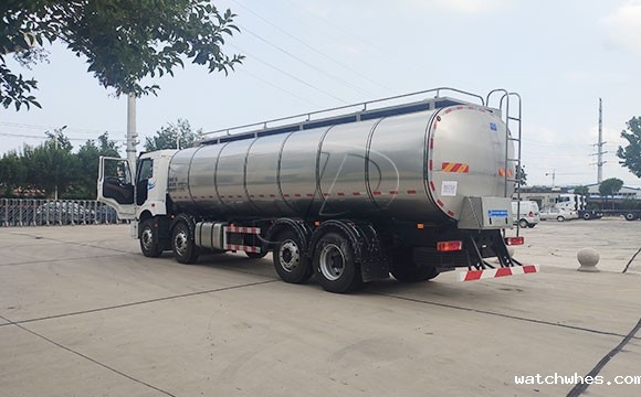 解放前四后六奶罐车