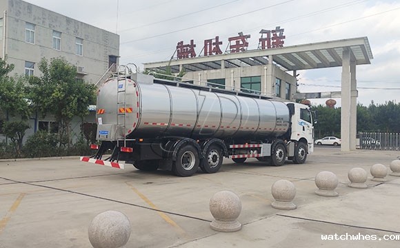 解放前四后六奶罐车