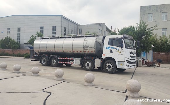 解放前四后六奶罐车