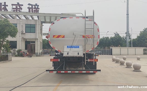 车罐一体牛奶运输车