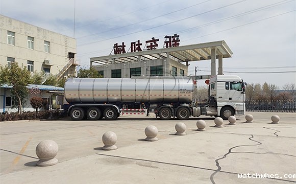 生奶运输保温车