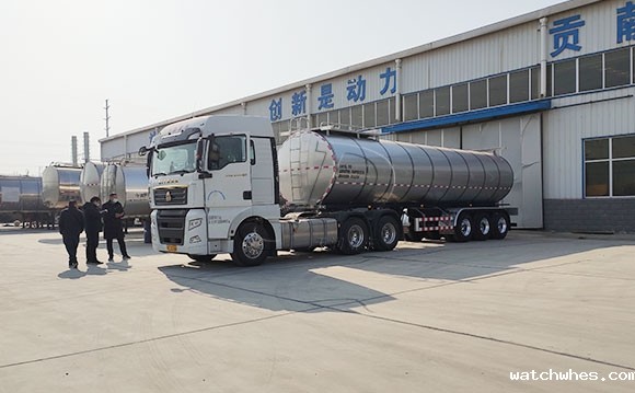 鲜奶运输半挂车