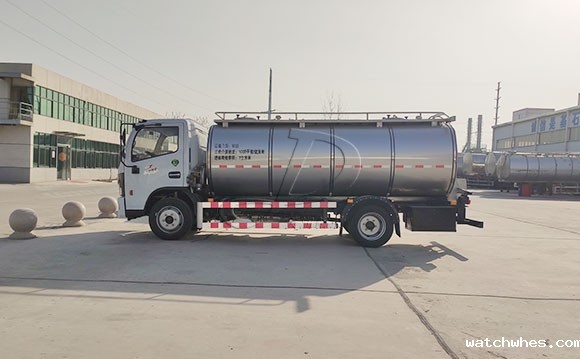 小型鲜奶运输车