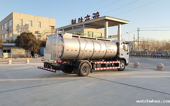驼奶运输车