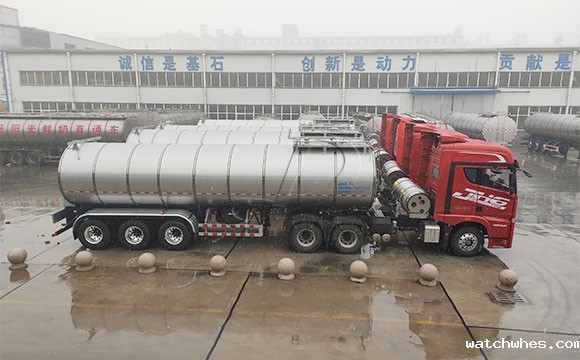 35吨鲜奶运输半挂车
