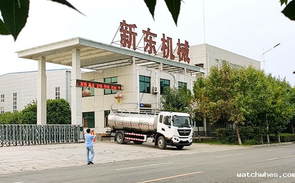 牛奶一体罐运输车