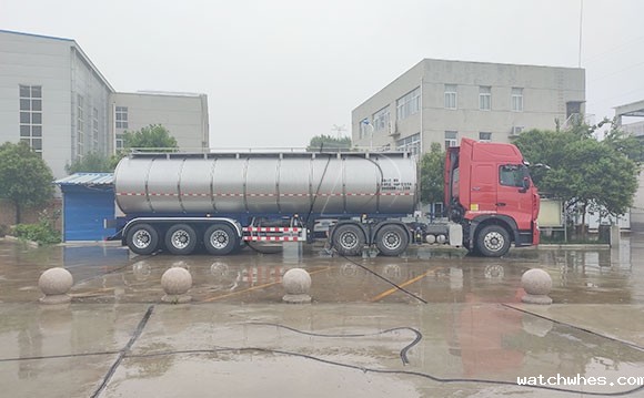 牛奶运输物流车