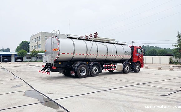 车罐一体生鲜乳拉运车