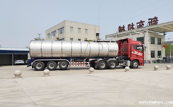 半挂鲜奶运输专用车