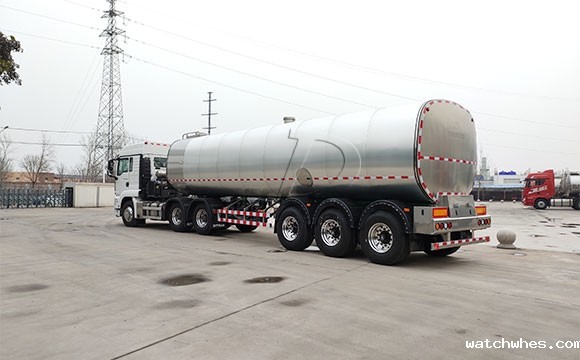 30吨奶罐车