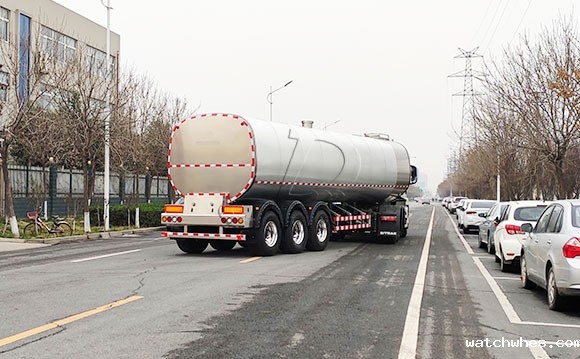 30吨奶罐车