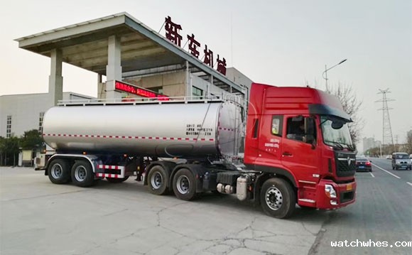 物流运输奶罐车