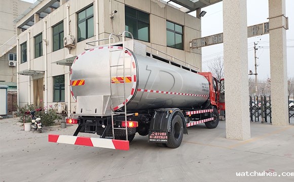 运输鲜奶罐车