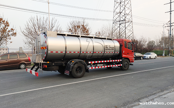 罐式牛奶保温车
