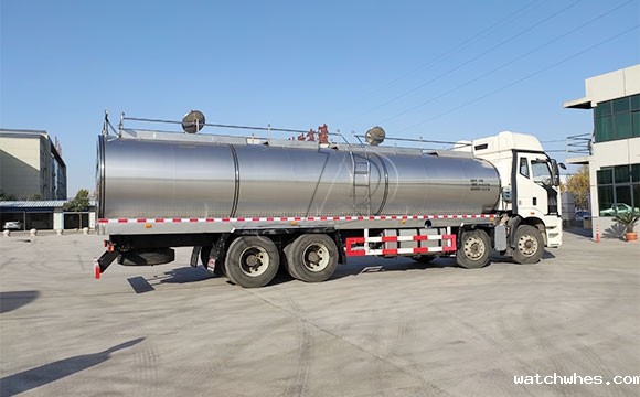 车罐一体三轴奶罐车